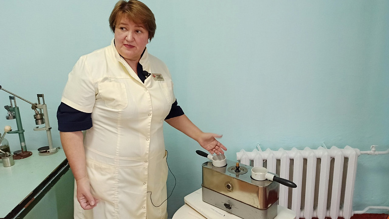 В Заринске сотрудники аптеки открыли музей, обнаружив в своём подвале коллекцию уникальных экспонатов