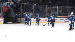 Хоккеисты «Динамо-Алтай» пропустили почти больше всех голов в лиге и ни разу не победили в овертаймах