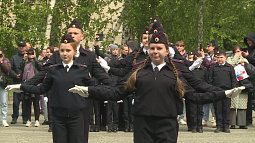 В барнаульской школе  №53 прошёл «Кадетский марш»