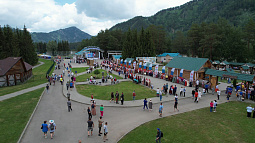 Фестиваль национальных культур собрал на Бирюзовой Катуни более 800 участников