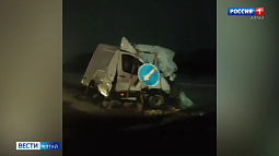 На Алтае начались метели, а дороги засыпало снегом