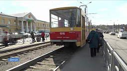 В Пасхальную ночь домой можно добраться на трамвае или троллейбусе