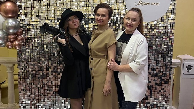 Онкобольные жительницы Барнаула и их лечащие врачи стали моделями на модном показе