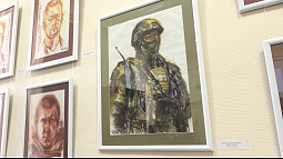 В музее истории литературы, искусства и культуры Алтая открывается выставка «Волонтёры СВО или по зову сердца»