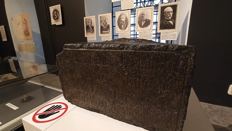 Алтайский краеведческий музей привёз в Санкт-Петербург более 240 редких экспонатов