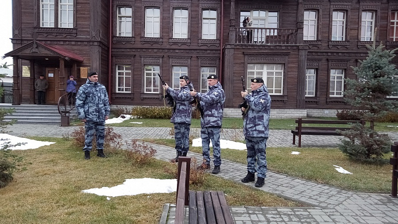 Храм, где крестили Калашникова. Спустя 85 лет в Курье открылась Знаменская церковь