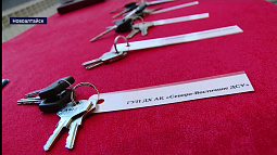 Грейдеры, тяжёлые тракторы и комбинированные дорожные машины получили сегодня ДСУ края