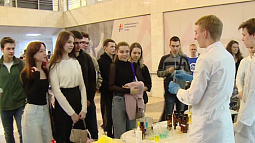 Больше тысячи школьников Алтайского края стали участниками фестиваля науки