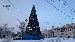 Новогодний городок на площади Свободы в Барнауле начали разбирать