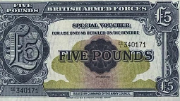 В Бийске на продажу выставили старинные британские деньги 1958 года выпуска.