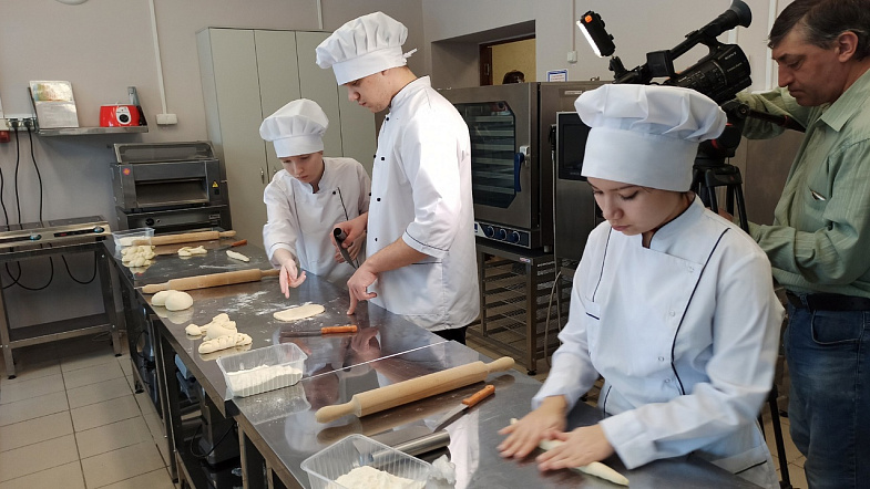 В Алтайском крае подростков с ограниченными возможностями здоровья призывают поступать в колледжи