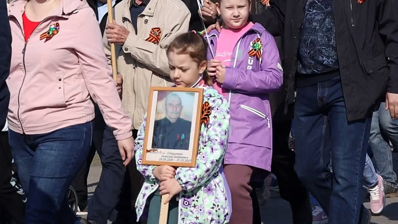 В Благовещенке сотни людей пришли отметить День Победы