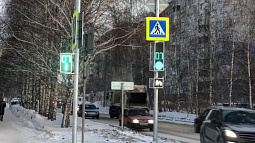 В Барнауле заработали светофоры на месте смертельного ДТП на улице Шумакова