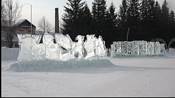 В Бийске с помощью экспертиз пытаются решить спор вокруг стоимости новогодних ледяных скульптур