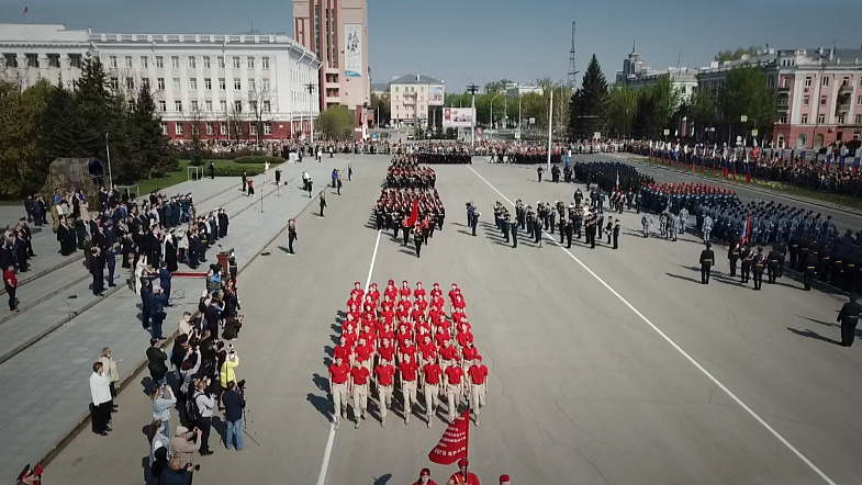 Смотрите лучшие моменты торжественного шествия 9 Мая 2021 года в Барнауле