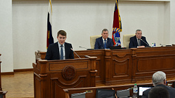 Правила проведения протестных акций в Алтайском крае смягчили, заметно ужесточив