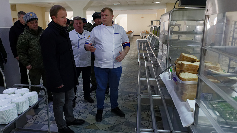 Губернатор посетил Тоцкий полигон в Оренбургской области, где проходят подготовку жители края