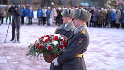 В Барнауле почтили память погибших во время блокады Ленинграда