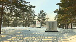 Волонтёры Победы расчистили захоронения героев войны