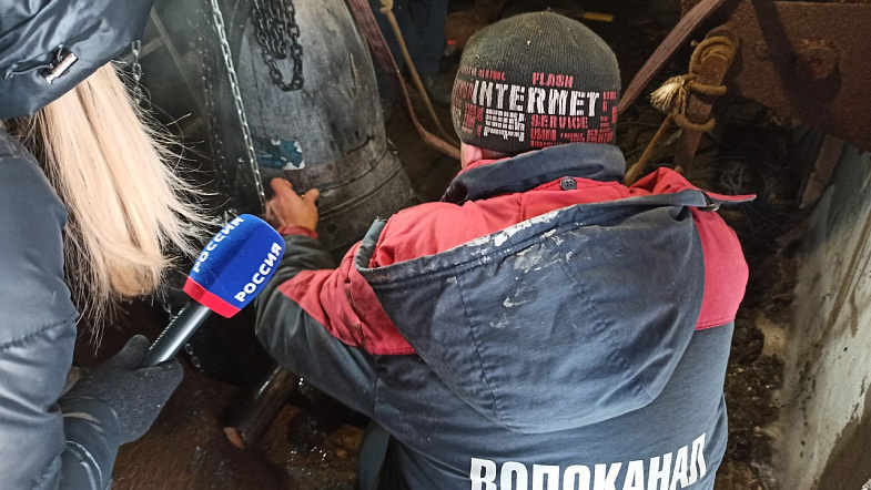 Принадлежащая Барнаулу канализационная станция топит многоэтажку
