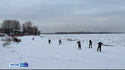 Жители Камня-на-Оби едут на лыжную базу за новогодним спортивным настроением