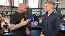 Легендарный боец смешанных единоборств Джефф Монсон приехал в Барнаул 