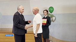Лучших работников лесного хозяйства наградили в Барнауле