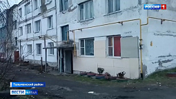 В Тальменке в проблемном доме демонтировали просевшие балконы