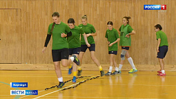 «Коммунальщик» отправился в Крымск на чемпионат России по хоккею на траве