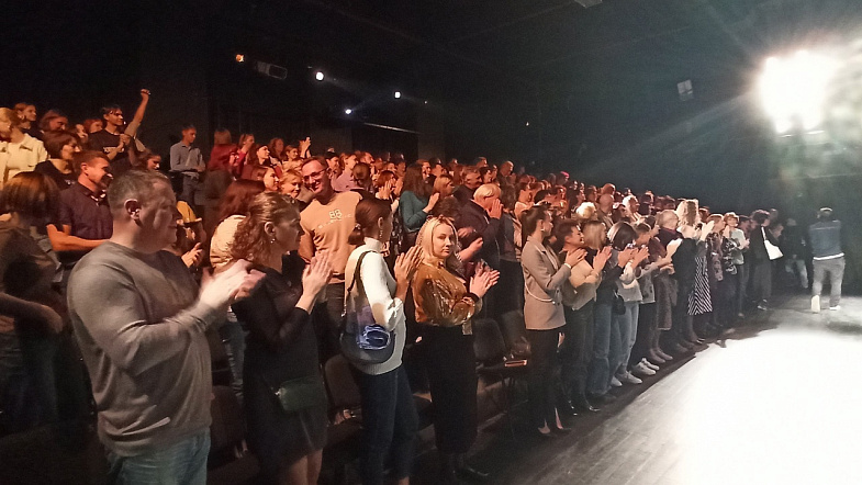 На театральный фестиваль «Здравствуйте, люди!» приехали зрители из других регионов