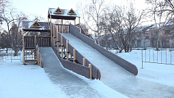 В Бийске сегодня откроется главная городская ёлка и горки, построенные по всем нормам