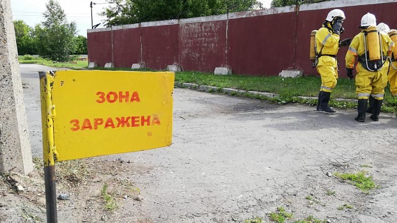 Учения в Барнауле: Водоканал и спасатели ликвидируют химическую аварию