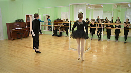 Балет в Барнауле: где и чему учат балерин и каких трудов это стоит