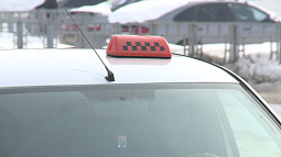 Алтайские таксисты не хотят пересаживаться на отечественные автомобили и готовят обращение к президенту