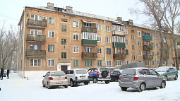 Жители военного городка в Алейске пытаются найти ответственного за содержание их домов