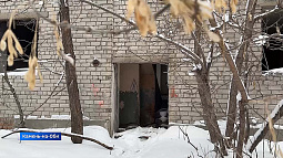 Владельца заброшки в Камне-на-Оби пришлось привлекать к ответу через суд – иначе могут пострадать дети