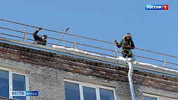 С начала марта в Барнауле полностью очистили от снега 1124 кровли