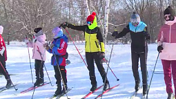 Более 100 детей из районов и городов Алтайского края потренировались с олимпийскими чемпионами 