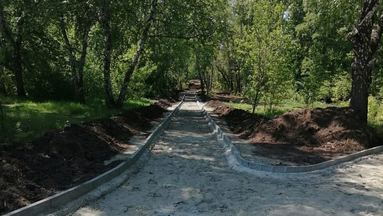 В парке «Юбилейный» продолжаются работы по благоустройству