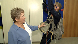 Трижды мировая рекордсменка по парашютному спорту живёт и работает в Барнауле