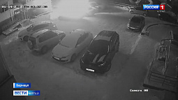 В центре Барнаула неизвестные подожгли автомобиль  