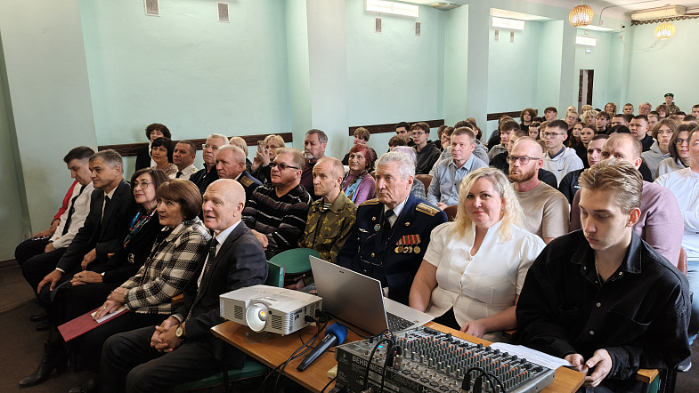 В Барнауле прошёл вечер памяти Заслуженного учителя России Нелли Фёдоровны Марковой
