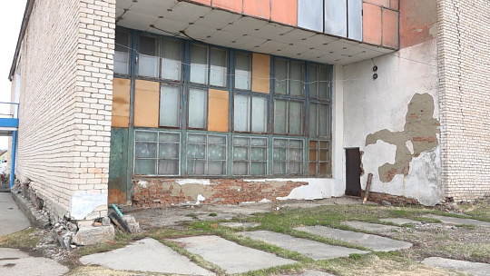 Как в сёлах Алтайского края спасают местные дома культуры?
