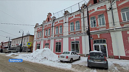 Стало известно, за сколько отремонтируют здание бывшего магазина купца Второва