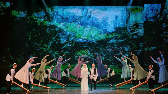 Ансамбль «Алтай» триумфально выступил на XIX Международном конкурсе артистов балета им. Екатерины Максимовой в Перми 