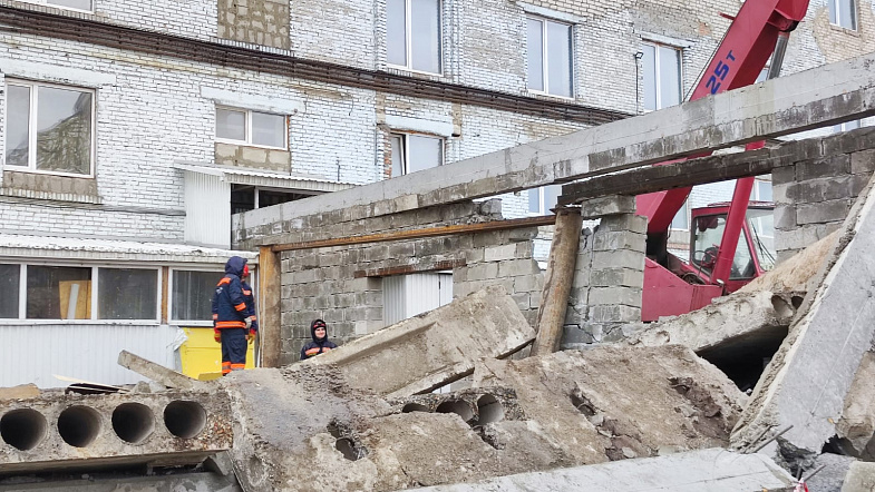 На одной из строек Барнаула упали бетонные плиты. Погибли двое рабочих