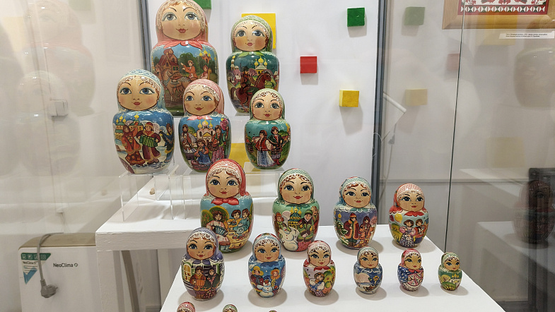 Жителей Алтайского края приглашают полюбоваться главным русским сувениром