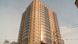 В мэрии Барнаула обсудили судьбу проблемного многоквартирного дома на Партизанской, 76