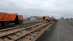 В Барнауле демонтировали временное трамвайное кольцо у Дома быта