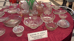 Изучить историю России через стекло и хрусталь могут посетители необычной выставки в Бийске